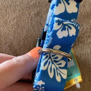 New blue hibiscus dog collar